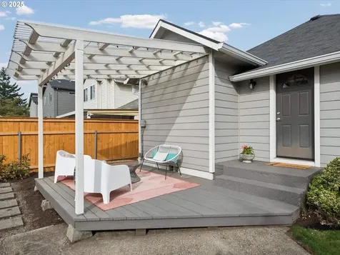 6834 SE Ogden Street Portland OR 97206