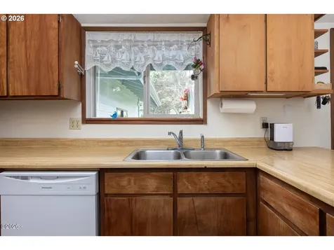 162 SW 82nd Street South Beach OR 97366