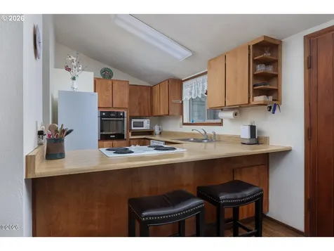 162 SW 82nd Street South Beach OR 97366
