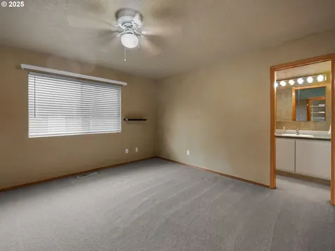 18890 Highland Drive Oregon City OR 97045