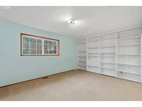 7209 NE 62nd Avenue Vancouver WA 98661