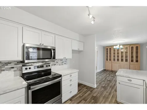 7209 NE 62nd Avenue Vancouver WA 98661