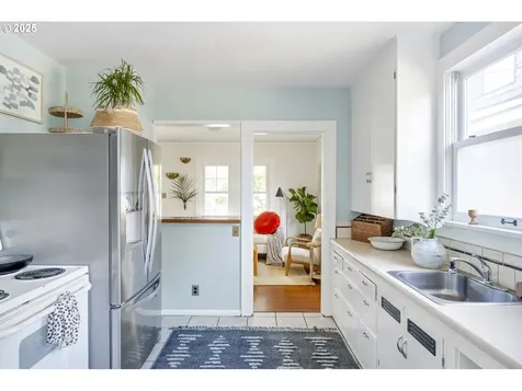 7228 N Villard Avenue Portland OR 97217