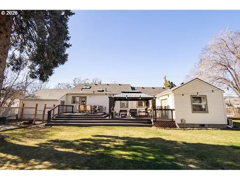 2703 N Spruce Street La Grande OR 97850