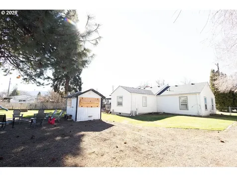 2703 N Spruce Street La Grande OR 97850