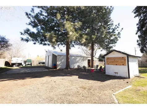 2703 N Spruce Street La Grande OR 97850