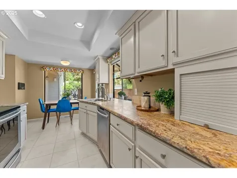 15920 SW Greens Way Portland OR 97224