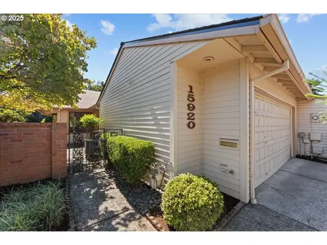 15920 SW Greens Way Portland OR 97224