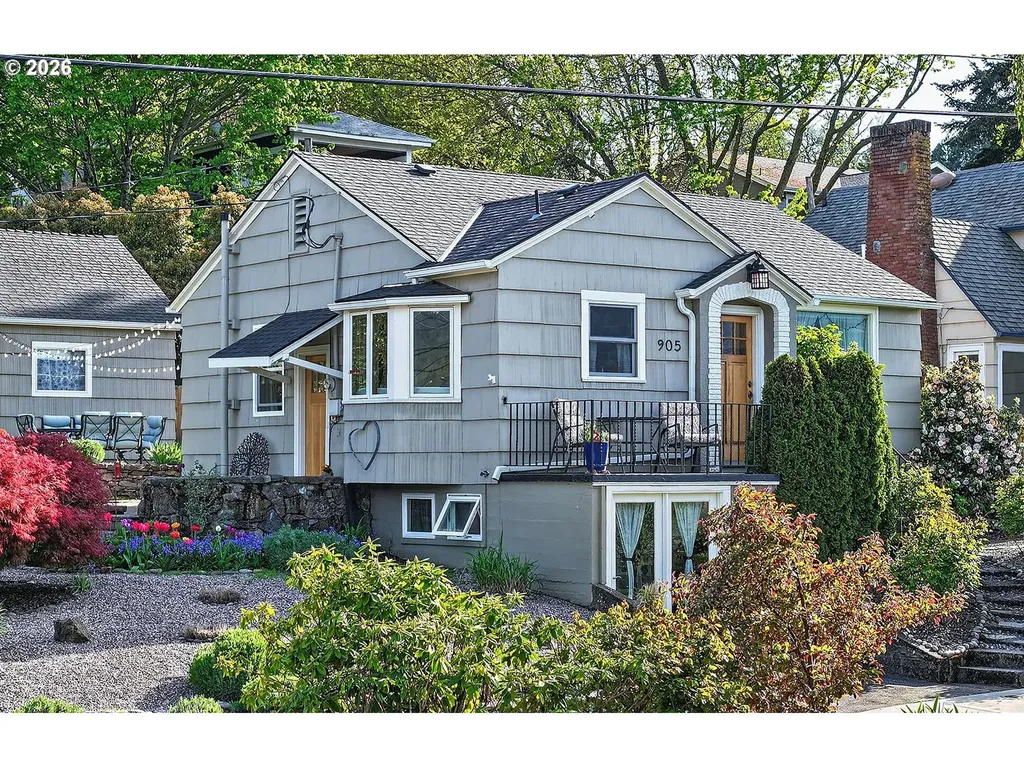 905 Columbia Street Hood River OR 97031
