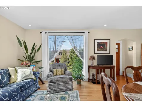 905 Columbia Street Hood River OR 97031