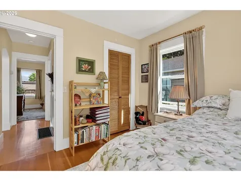 905 Columbia Street Hood River OR 97031