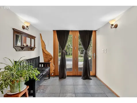 905 Columbia Street Hood River OR 97031