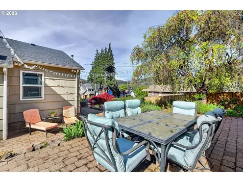 905 Columbia Street Hood River OR 97031