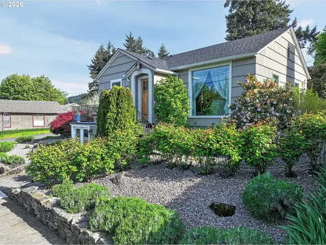905 Columbia Street Hood River OR 97031
