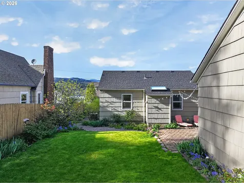 905 Columbia Street Hood River OR 97031