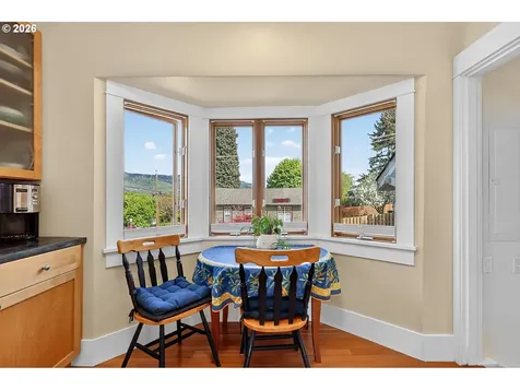 905 Columbia Street Hood River OR 97031