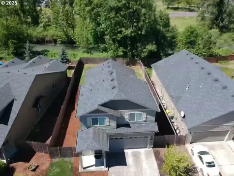 1225 Riverfront Way Cottage Grove OR 97424
