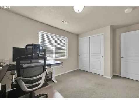 1225 Riverfront Way Cottage Grove OR 97424