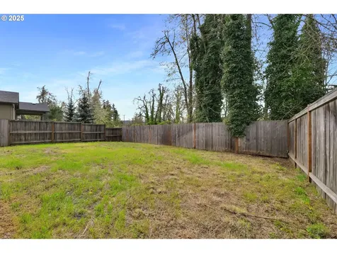 1225 Riverfront Way Cottage Grove OR 97424