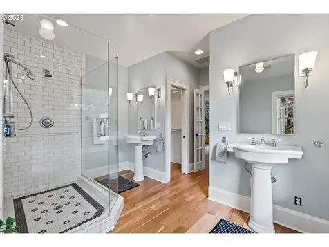 2636 NE Ridgewood Drive Portland OR 97212