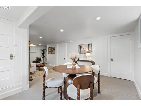2636 NE Ridgewood Drive Portland OR 97212