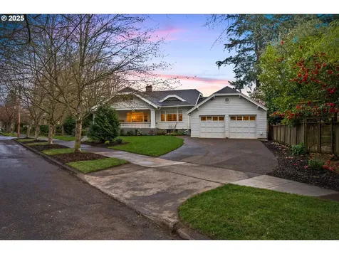 2636 NE Ridgewood Drive Portland OR 97212
