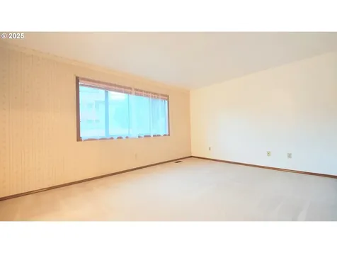 6818 SE 114th Avenue Portland OR 97266