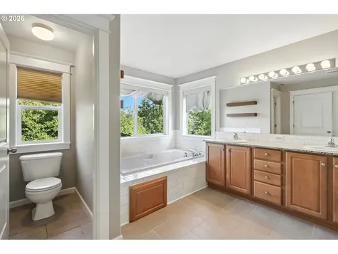 23798 SW Heron Lakes Drive Sherwood OR 97140