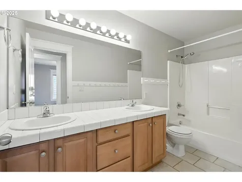 23798 SW Heron Lakes Drive Sherwood OR 97140