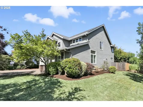 23798 SW Heron Lakes Drive Sherwood OR 97140