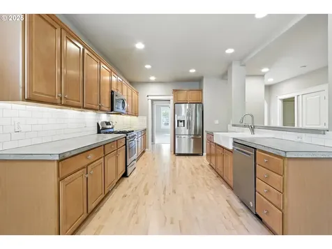 23798 SW Heron Lakes Drive Sherwood OR 97140