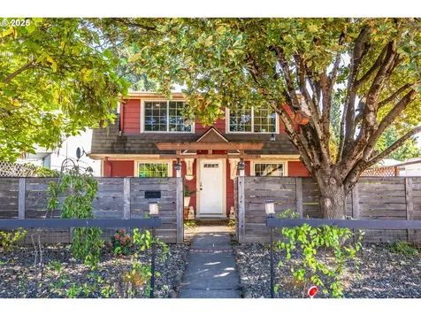 1524 SE 84th Avenue Portland OR 97216