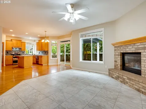 2002 NE 183rd Avenue Vancouver WA 98684