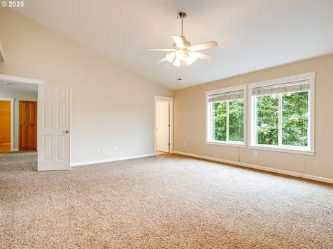 2002 NE 183rd Avenue Vancouver WA 98684