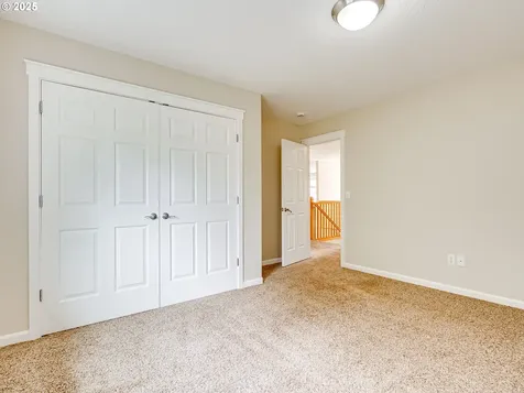 2002 NE 183rd Avenue Vancouver WA 98684