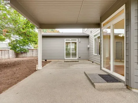 2002 NE 183rd Avenue Vancouver WA 98684