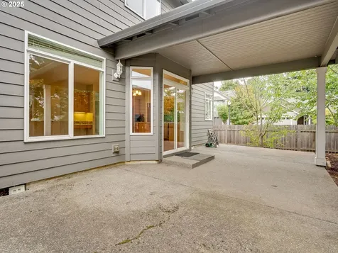 2002 NE 183rd Avenue Vancouver WA 98684
