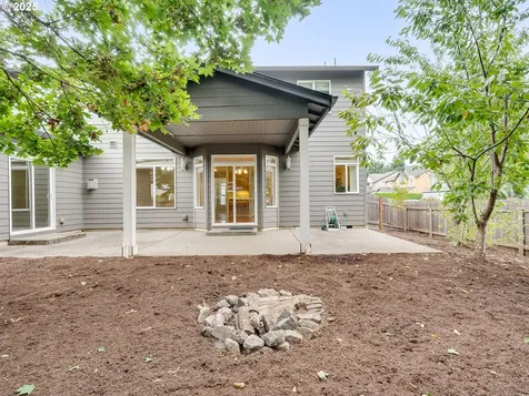 2002 NE 183rd Avenue Vancouver WA 98684