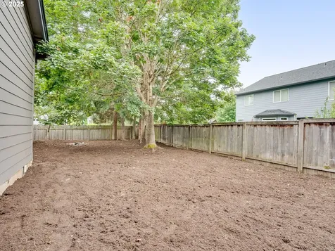 2002 NE 183rd Avenue Vancouver WA 98684