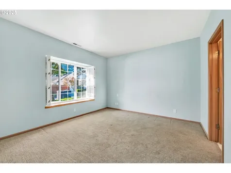 3333 Lakemont Drive Eugene OR 97408