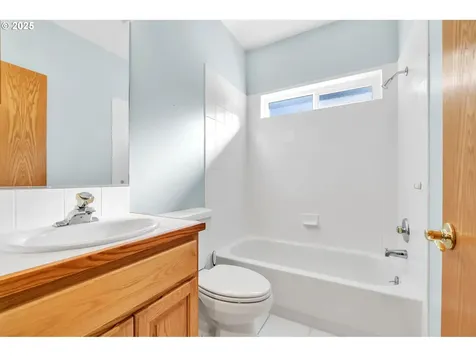 3333 Lakemont Drive Eugene OR 97408