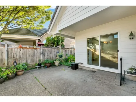 3333 Lakemont Drive Eugene OR 97408