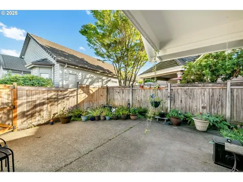 3333 Lakemont Drive Eugene OR 97408