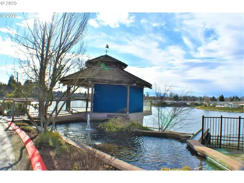 3333 Lakemont Drive Eugene OR 97408