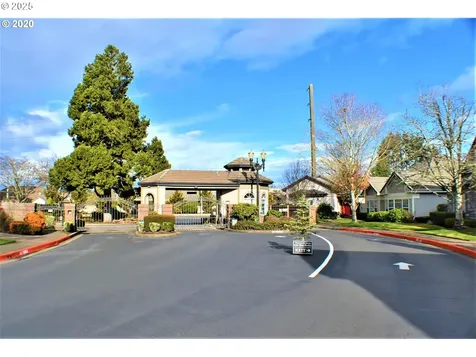 3333 Lakemont Drive Eugene OR 97408