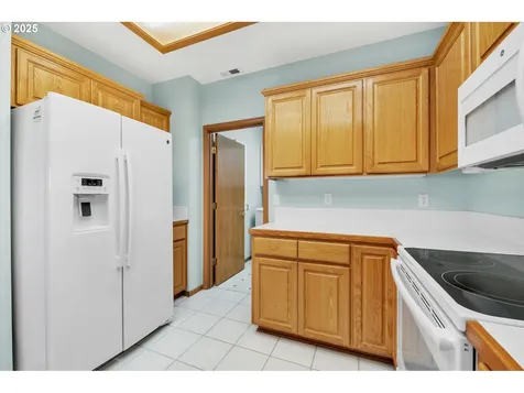 3333 Lakemont Drive Eugene OR 97408