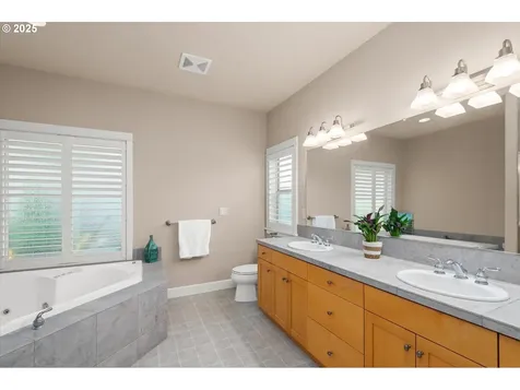 2688 Suncrest Avenue Eugene OR 97405