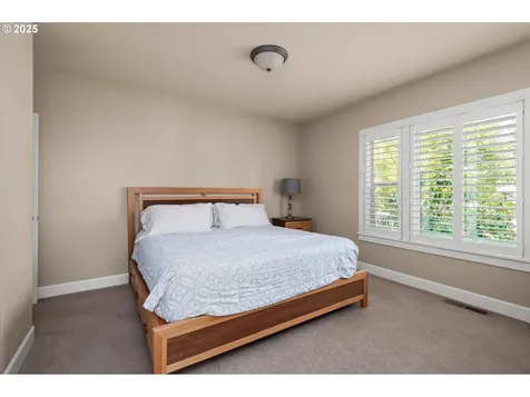 2688 Suncrest Avenue Eugene OR 97405