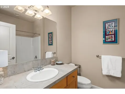 2688 Suncrest Avenue Eugene OR 97405