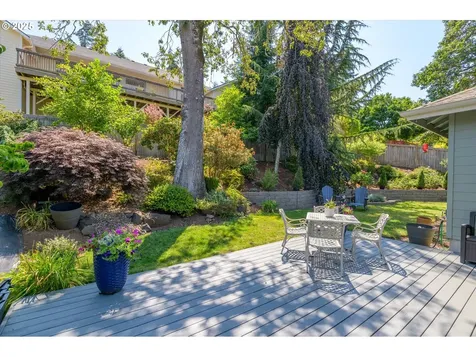 2688 Suncrest Avenue Eugene OR 97405